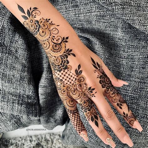 Stylish Mehndi Design On Instagram Elegant Henna Designs Nurahshenna