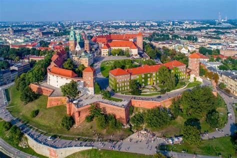 Krakow Wawel Castle Guided Tour With Skip The Line Entry GetYourGuide