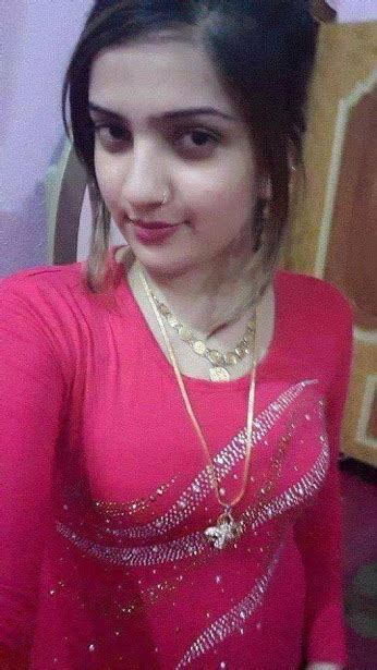 Indian Girls Photo Indian Cute And Beautiful Gils Facebook Selfiealbum 1