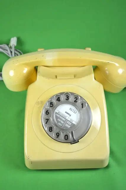 Vintage Rotary Dial Telephone Bt Gpo 706 662a Cream Retro Movie Prop