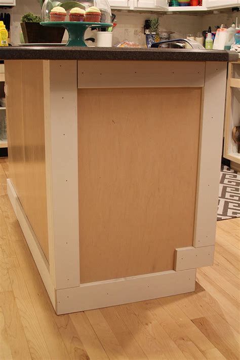A few kitchen cabinet basics to help plan out your new kitchen layout: HOW TO ADD MOULDING TO A KITCHEN ISLAND - withHEART