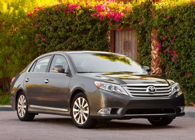 Nicest people you'll ever meet! 2012 Toyota Avalon Review