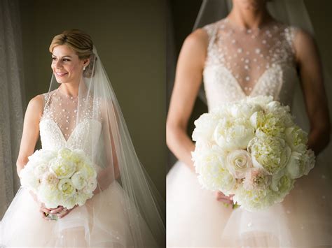 10 Bridal Poses For Wedding Photographers Slr Lounge
