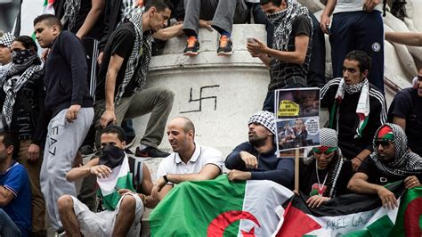 Anti Semitism Rises In Europe Amid Israel Gaza Conflict The New York