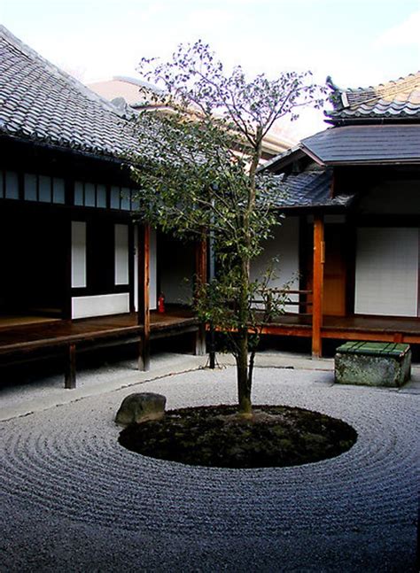 15 Cozy Japanese Courtyard Garden Ideas Homemydesign