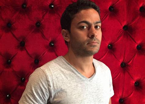 تميم يونس مسلم ام مسيحي سؤال يسأله الكثير من متابعين الفنان مصري مغني للأغاني الخفيفة اللطيفة التي يحبها الجمهور. مخرج برنامج شهير... 10 معلومات عن تميم يونس صاحب أغنية ...