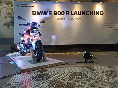 BMW F900R Sport Naked Bike Terbaru Dibanderol Rp 380 Jutaan