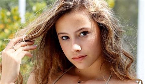 She rose to fame on instagram where she uploads adorable, lingerie and beautiful images that help her to gathered thousands of. Avaryana Rose - Bio, Age, Height | Fitness Models Biography | instafitbio.com
