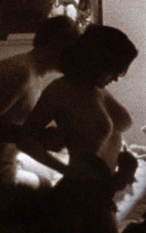 Jennifer Connelly Naked Mulholland Falls Pics Nudebase Com