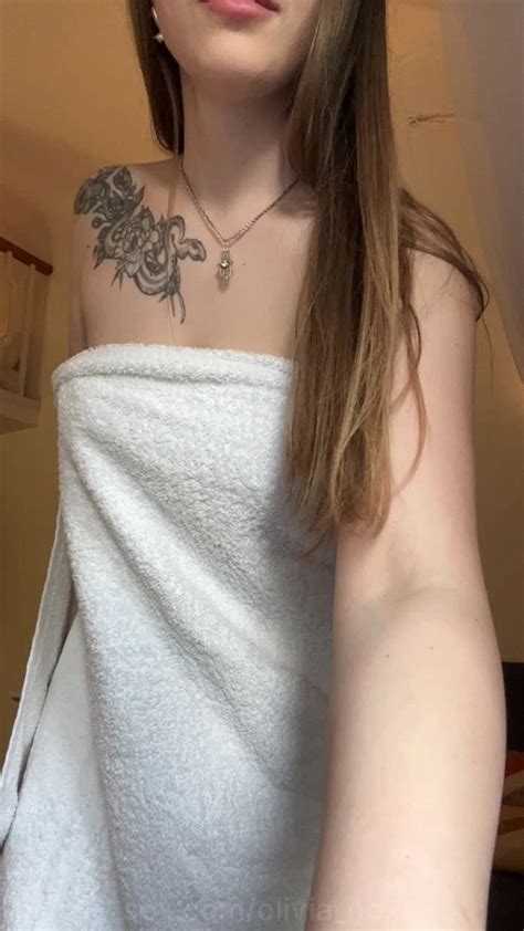 Olivianox Wanna See Me Drop This Towel Teen Tease Model Sexy