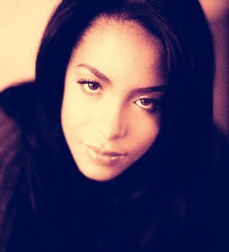 Aaliyah Times Square New Years Eve 1999 Aaliyah Video Fanpop