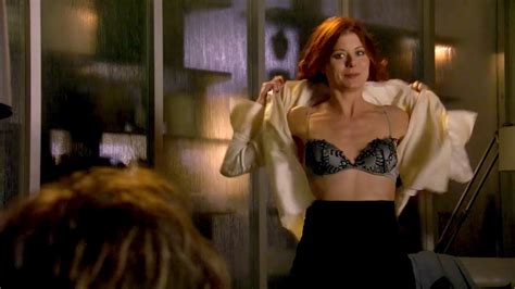 Hottest Debra Messing Bikini Pictures Which Will Make You Slobber