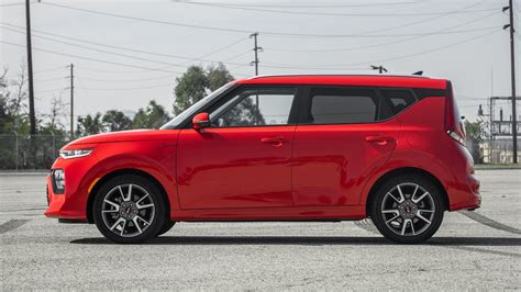 2020 kia soul gt line turbo first test fashionable and practical motortrend car in my life