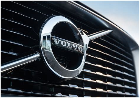 Volvo Logo Meaning And History Volvo Symbol