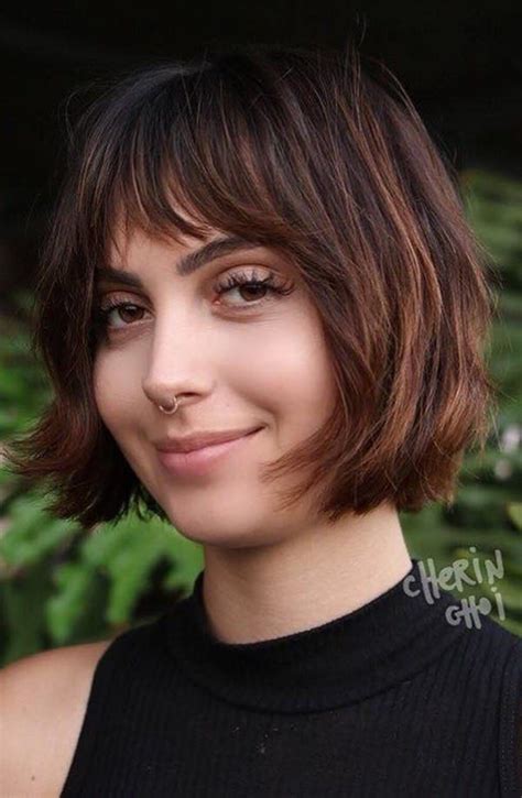 Side Swept Bangs To Sweep You Off Your Feet Short Haircuts With Bangs Hairstyles With