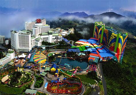 Spreading over 400,000 square feet, this indoor theme park in genting highlands offers you an unlimited fun experience. 10 Tempat Wisata di Genting Malaysia Paling Menarik ...