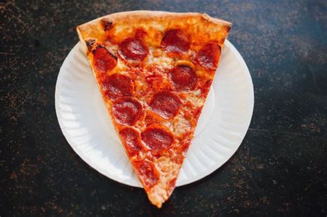 Home Slice Pizza Gives Out Free Pizza To Federal Government Employees