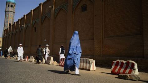 زنان افغانستان؛ چرا زنان قربانی تجاوز در جایگاه متهم می‌نشینند؟ Bbc