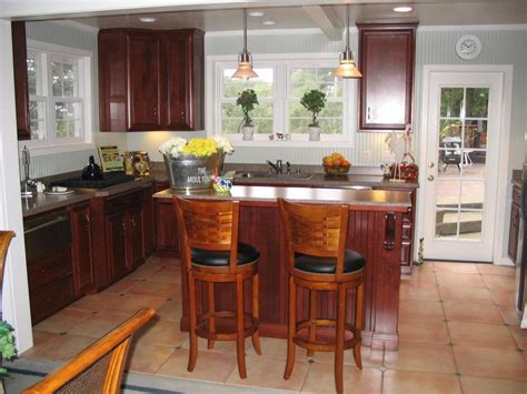 Its essential for every kitchen to have a cabinet as it ensures everything is placed at the right place. 16 Samples Of Kitchen Molding - Custom Ideas For Your Kitchen. - Interior Design Inspirations