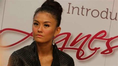 koper agnes monica dibobol di bandara soetta