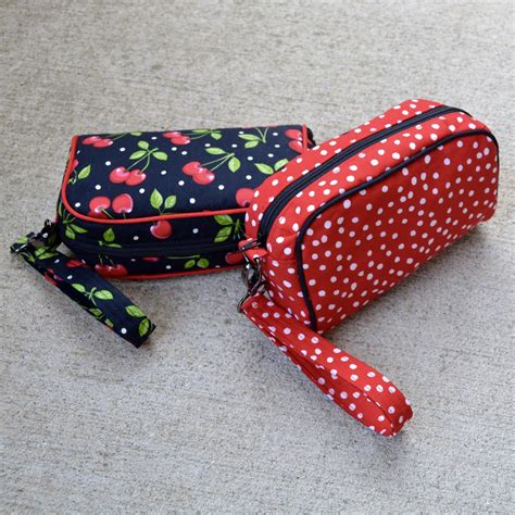 Roonie Ranching Piped Zipper Pouch Sewing Tutorial