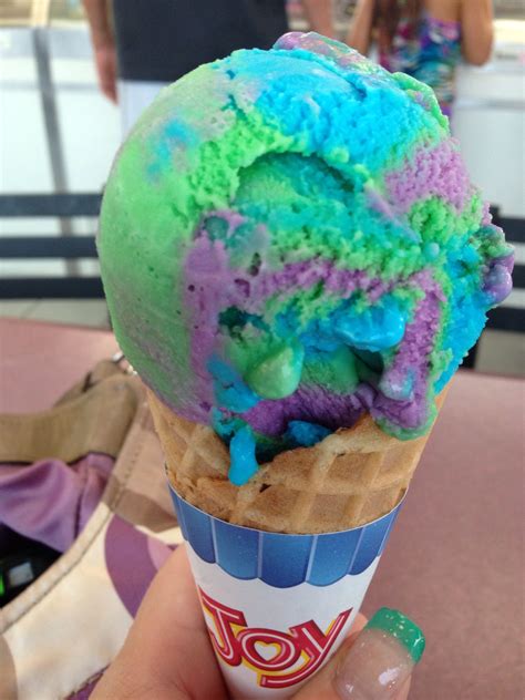 Baskin Robbins Wild N Reckless sherbet. Deeeeelicious. | Ice cream