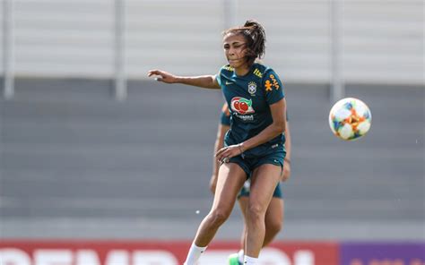 30 de julho de 2021. Conheça as jogadoras da Seleção Brasileira Feminina na ...