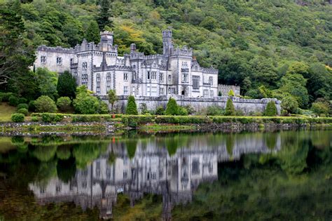 Kylemore Abbey In Galway Ireland Tens Place Ireland Travel
