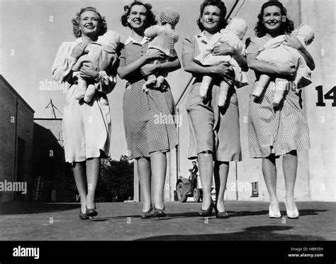 Four Mothers Priscilla Lane Gale Page Lola Lane Rosemary Lane 1941