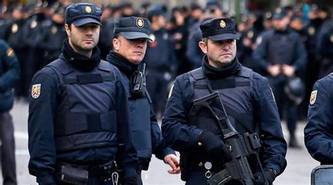 Spania Demonterer En Av Eus Viktigste Knutepunktene For Falske Varer