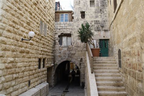 The thought that anyone driving on yom kippur has a bloody good reason for doing so has never entered their miniscule brains. Jennifer's Trip to the Middle East: Old city Jerusalem