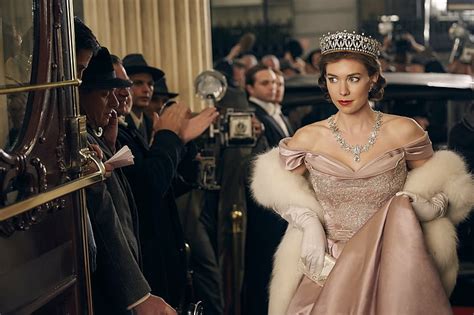1170x2532px free download hd wallpaper tv show the crown princess margaret vanessa kirby