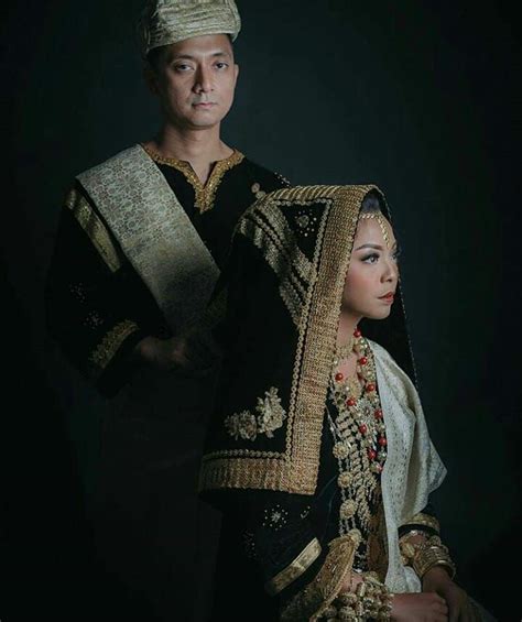 Foto studio pengantin sunda indoor : Pin oleh Indri P di Colours of Indonesia | Pengantin ...