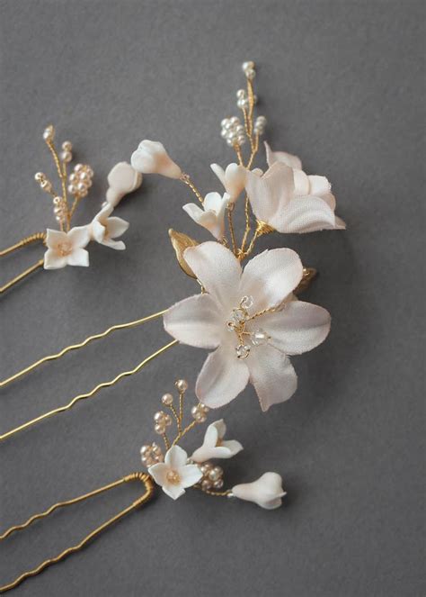 9 Blush Wedding Headpieces You Will Love Tania Maras Bridal Flower
