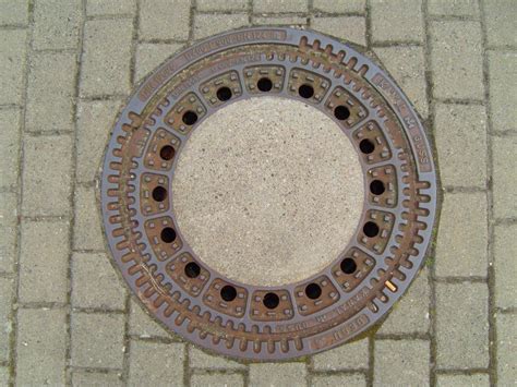 Free Picture Gully Cover Manhole