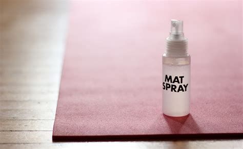 This simple diy yoga mat cleaner is filled with some of my favorite beauty and cleaning products and not only disinfects and deodorizes your mat, but also helps to prevent little nasties from sticking to it. Yoga Mat Spray Recipe | POPSUGAR Fitness