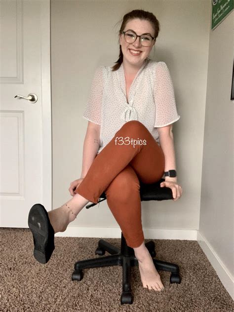 POV Your Therapist Wants To Dedicate This Session To Exploring Your Foot Fetish R VerifiedFeet