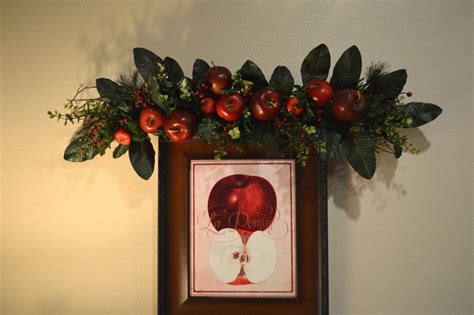 The color combination for this metal wall hanging makes is perfect match for modern decorations and applications. Apple Swag Fall Swag Apple Decor Kitchen Decor Wall Decor