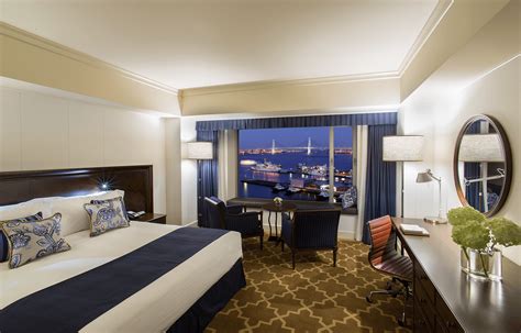 Guest Rooms Stays Luxury Hotel In Minatomirai Yokohama