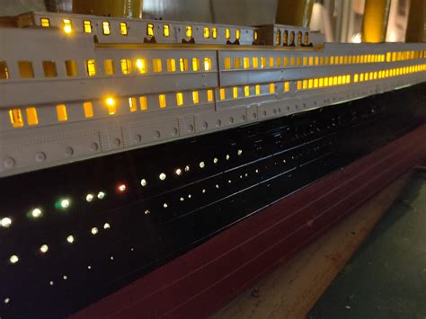 Trumpeter 1200 Rms Titanic Testing The Upper Deck Lights And Bottom