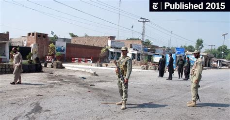 Suicide Bomber In Pakistan Attacks Government Office Killing 4 The