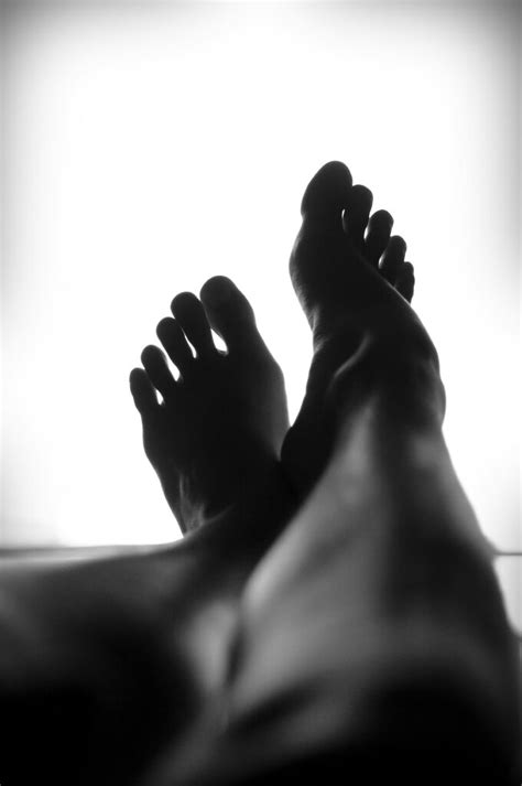 what you can do about smelly feet healthsinfo