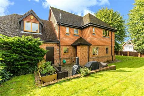 Maddington 5 Bedroom House For Sale at David Storey blog