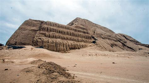 La Huaca Del Sol Y De La Luna Sitio Arqueológico Imprescindible En Perú