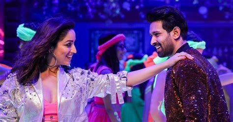 Actor yami gautam and filmmaker aditya dhar on thursday announced that they got married in an intimate wedding ceremony. Ginny Weds Sunny review: Not enough feeling in Yami Gautam ...