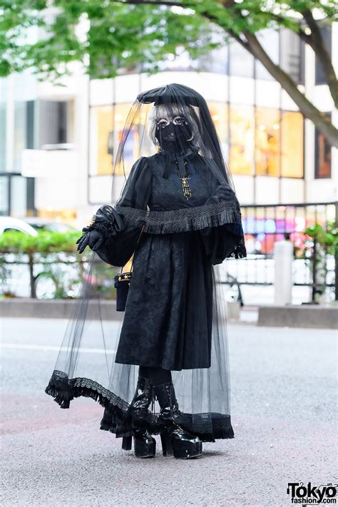 Japanese Shironuri Artist Minori In Dark Remake Harajuku Style W Black