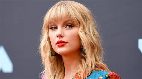 Taylor Swifts Net Worth The Singer Earns Even More Than You Think
