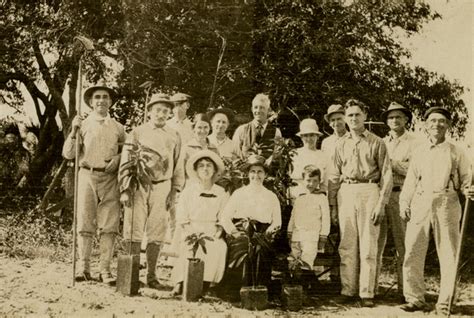 Florida Memory Postcard Showing Group Portrait Of Koreshans With A