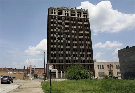 Spivey Building Tallest In East St Louis Seems Destined For