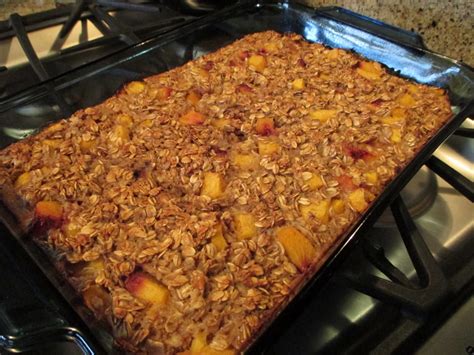 This baked oatmeal recipe is healthy, quick, easy, perfect for meal prep, gluten free, can be dairy free & tasty! Delicious Baked Oatmeal with PeachesLearn from yesterday ...